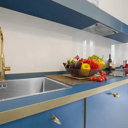 - Charme 2 Apartment Sorrento